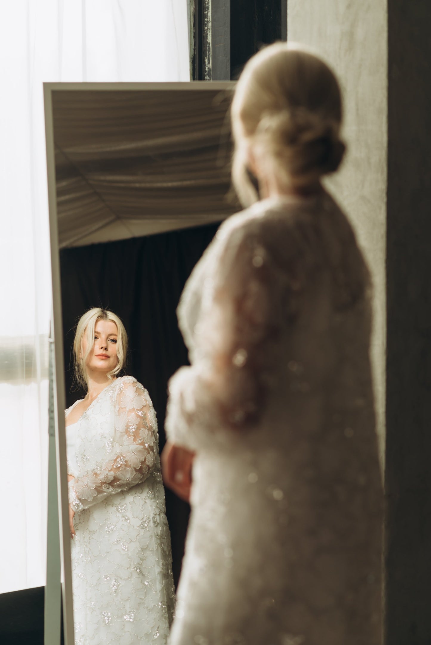 White Wedding Cape, White Cloak, wedding dress cover up, Ivory Wedding Dress Cloak, white Wedding Dress Cape, wedding dress accessory, Wedding Cloak, Wedding Cape,
Bridal Cape,
Beaded Cape,
Alternative Veil