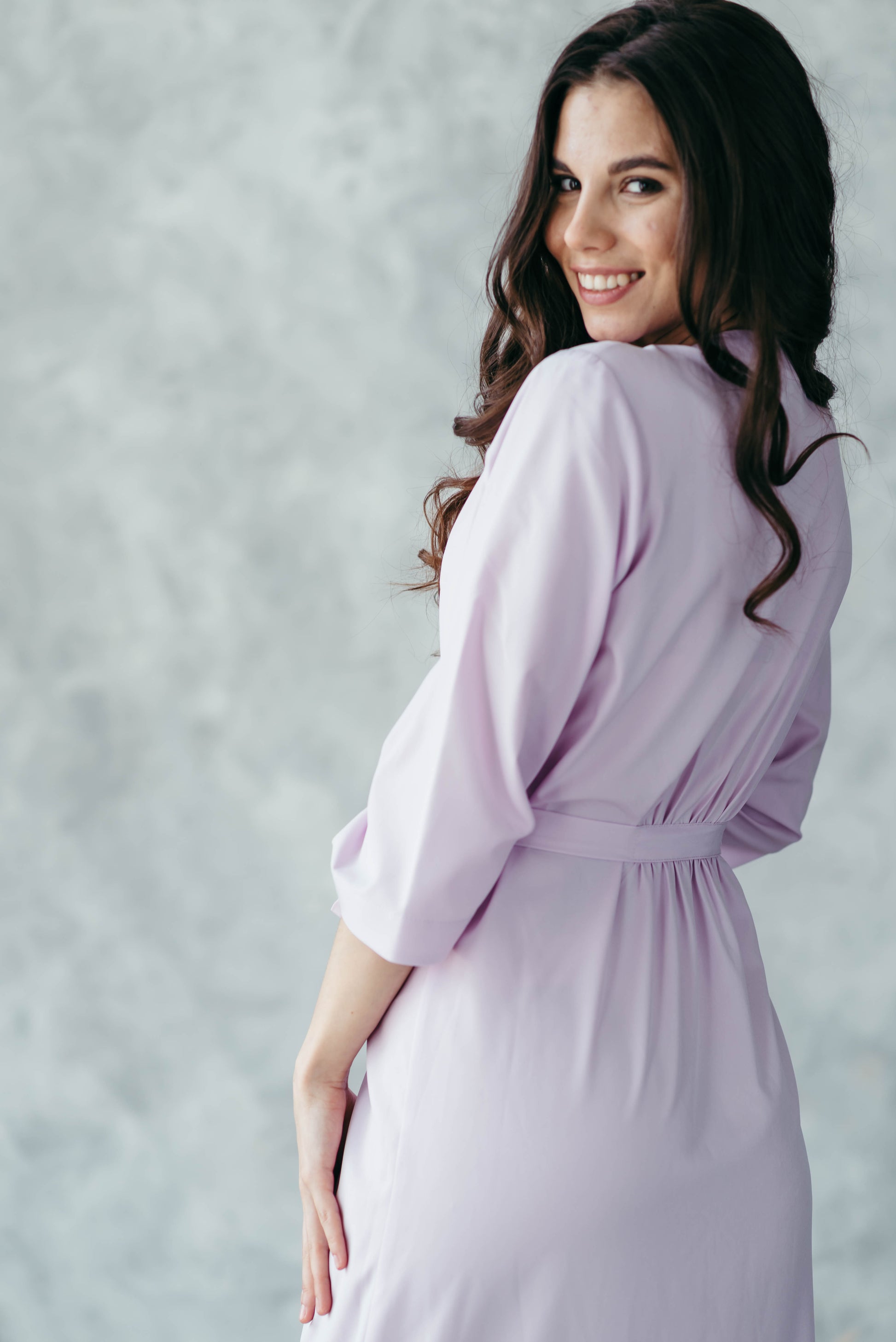 Stretchy crepe bridesmaid robe, detail view